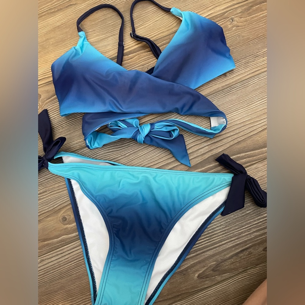 Women’s size medium wrap style bikini top and matching tie bottoms